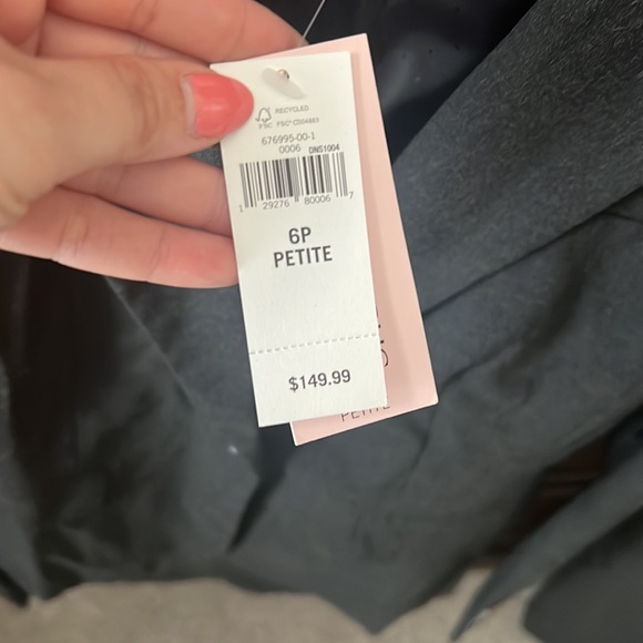 NWT 3 Piece Banana Republic Suit - size 6P - Picture 3 of 9